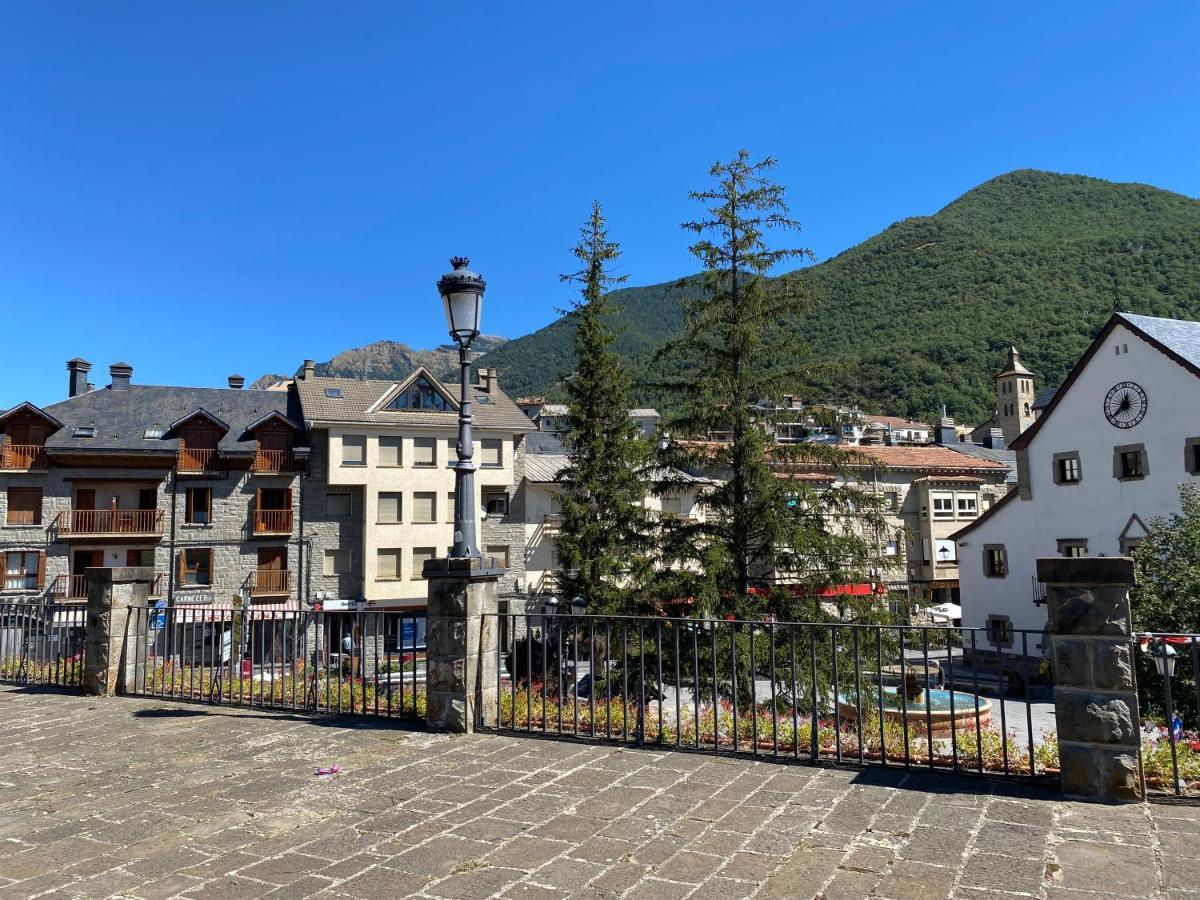 Apartmán Plaza Centro Biescas  Exteriér fotografie